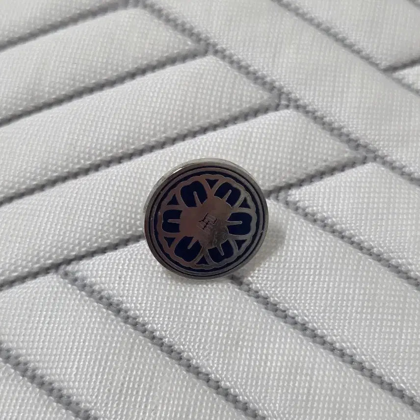 [BUNJANG] PlaYve 6th Summer Badge Unsealed / 플레이브 6여름 뱃찌 개봉품