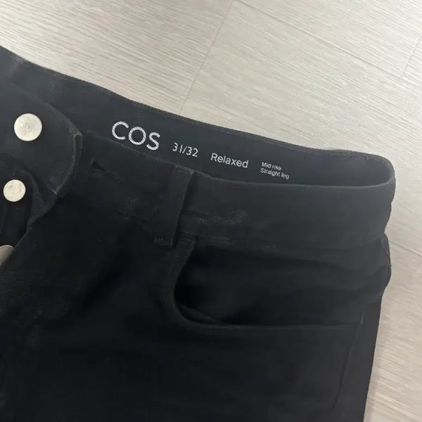 [BUNJANG] COS Black Denim Jeans (Straight Fit) / 코스 블랙데님진(스트레이트핏)
