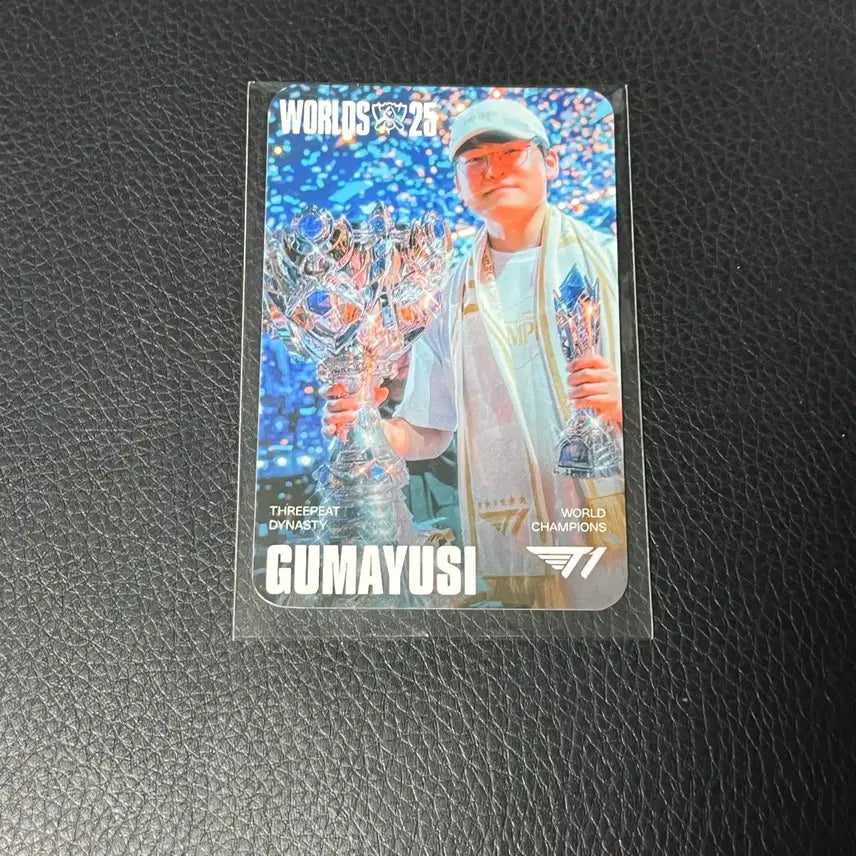[BUNJANG] T1 Gumayusi MSI Pen Festa Worlds Championship Skin Yunara Photocard / T1 구마유시 MSI 대전 펜페스타 월즈 우승 스킨 유나라 포토카드
