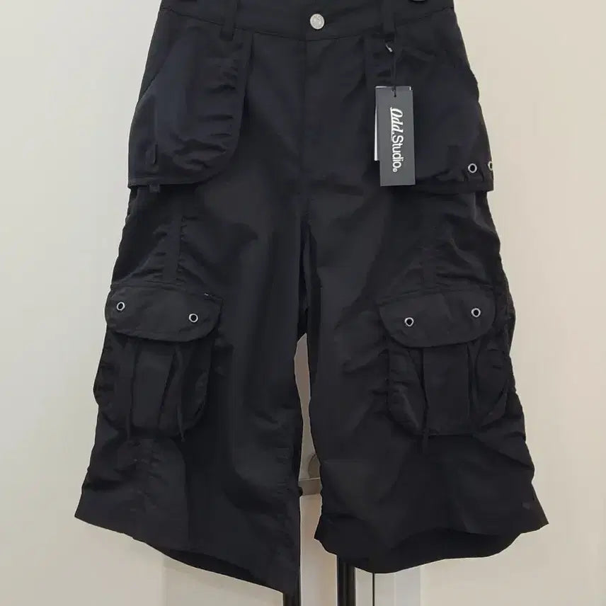 [BUNJANG] Odd Studio 25ss Shirring Pocket Bermuda Pants Black / 25ss 오드스튜디오 셔링 포켓 버뮤다 팬츠 블랙 2사이즈 택달린 새제품
