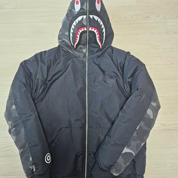 [BUNJANG] BAPE Shark Black Camo Down Jacket / 베이프 샤크 흑계 패딩 2xl