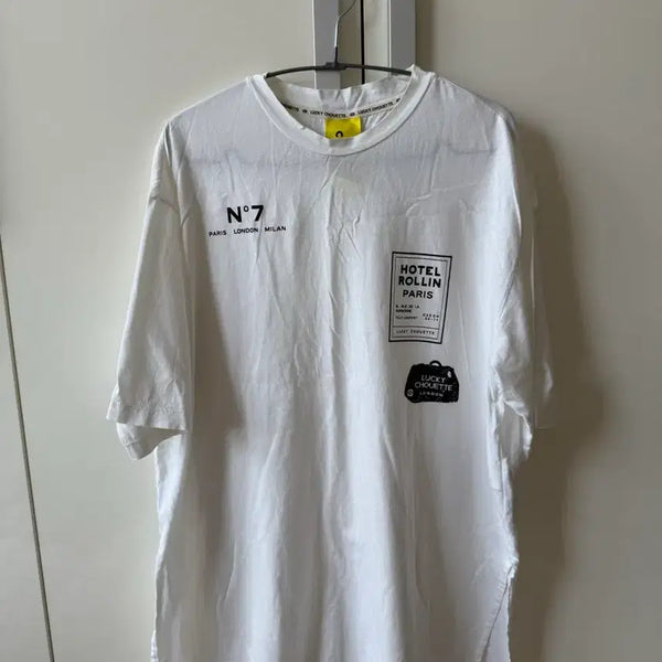 [BUNJANG] Lucky Chouette Oversized Graphic T-Shirt White / 럭키슈에뜨 티셔츠
