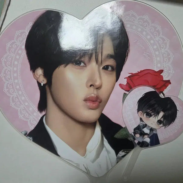 [BUNJANG] NCT WISH Riku Fanmeeting Uchiwa & Mini Uchiwa Set / 엔시티위시 리쿠 팬미팅 우치와 미니우치와 세트 새상품 양도