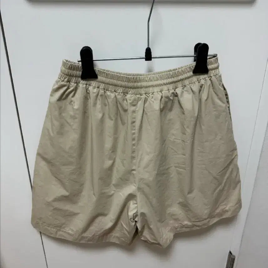 [BUNJANG] Kinder Salmon Beige Banding Shorts / 킨더살몬 베이지 밴딩쇼츠 :)