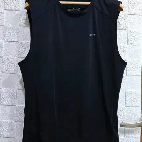 [BUNJANG] Under Armour Sleeveless Black Tank Top 2XL / (R)언더아머 민소매 나시 블랙 2XL