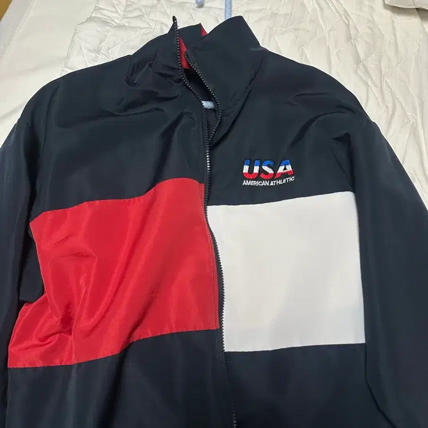 [BUNJANG] American Athletic Windbreaker Jacket / USA 아메리칸 애슬레틱 바람막이 자켓