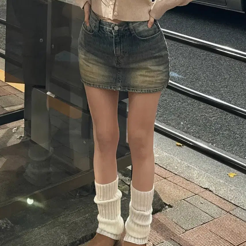 [BUNJANG] Kaindami Vintage Washed Denim Skirt with Built-in Padding / 카인다미 골반패드 빈티지 워싱 데님 스커트