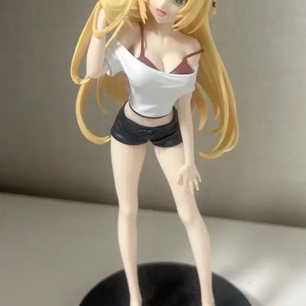 [BUNJANG] Vocaloid Tsurumaki Figure / 보이스로이드 츠루마키 피규어