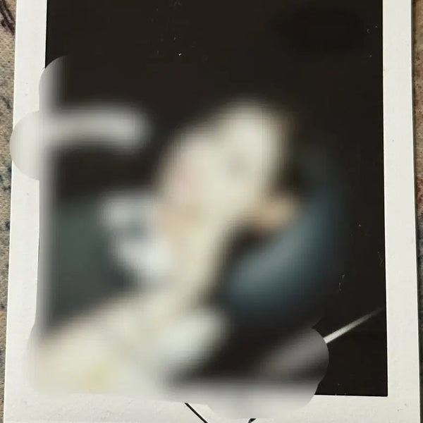 [BUNJANG] FIFTY FIFTY Yewon Signed 'After School Club' Polaroid / 피프티피프티 예원 방과후퇴마클럽 싸인폴라로이드