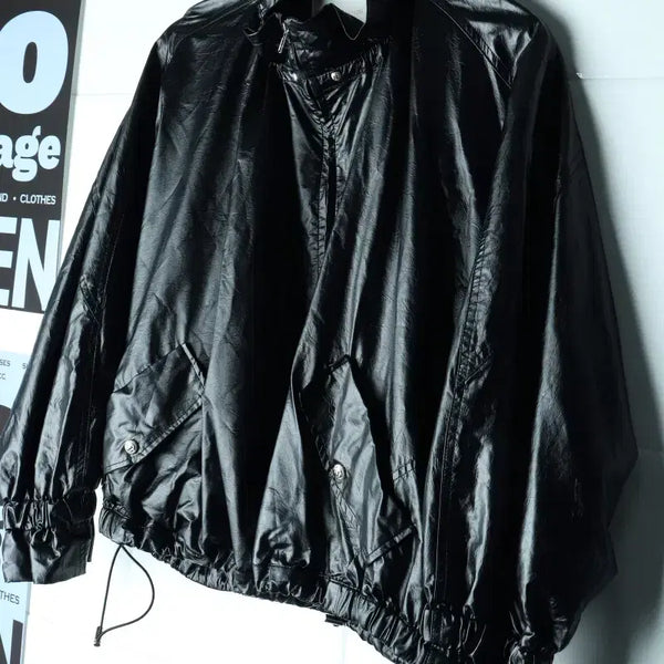 [BUNJANG] Vegan Leather Glossy Cropped Zip-Up Windbreaker Jumper Jacket / W(F) 줄로그 집업 바람막이 점퍼자켓 비건레더 유광 크롭-H34911