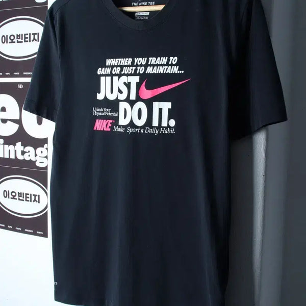 [BUNJANG] Nike Big Logo Short Sleeve T-Shirt Black / (M-L) 나이키 반팔 티셔츠 빅로고 블랙 올드스쿨-H34934