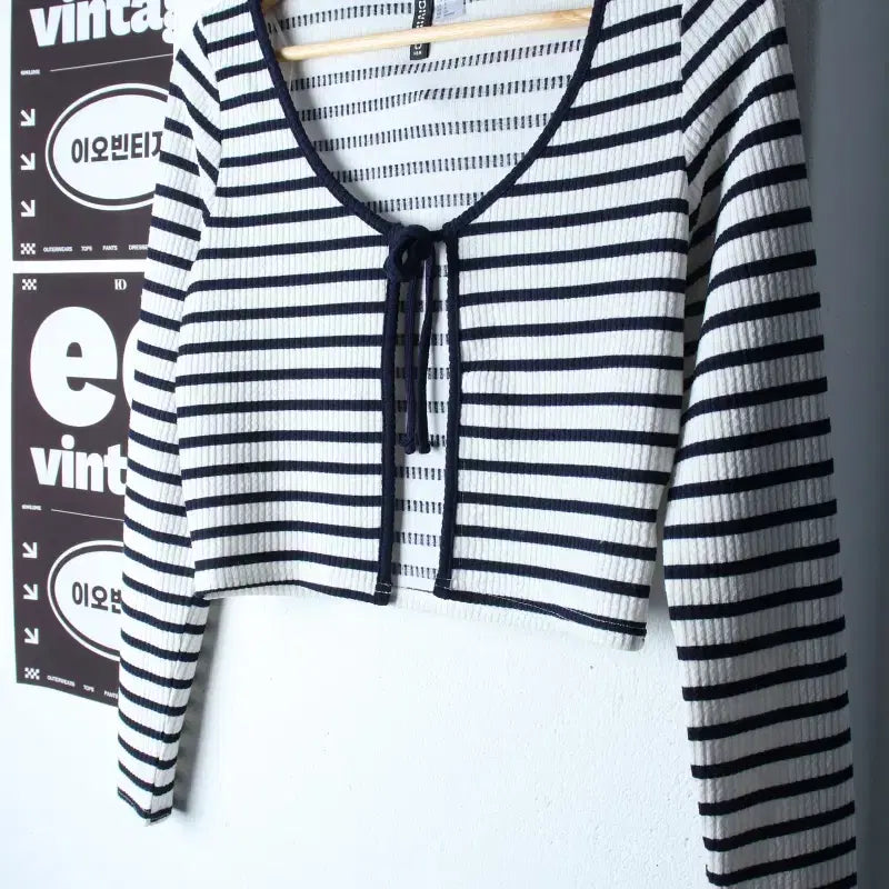 [BUNJANG] H&M Lightweight Cropped Cardigan Navy / W(S-M) 에이치앤엠 긴팔티셔츠 경량 크롭 가디건 네이비-H34890