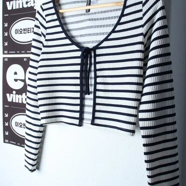 [BUNJANG] H&M Lightweight Cropped Cardigan Navy / W(S-M) 에이치앤엠 긴팔티셔츠 경량 크롭 가디건 네이비-H34890