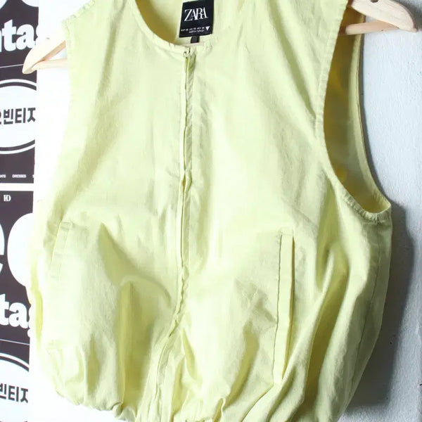 [BUNJANG] Zara Zip-Up Windbreaker Vest / W(XS-S) 자라 집업 바람막이 점퍼자켓 민소매 조끼-H34893
