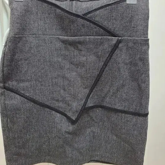 [BUNJANG] Line Point Skirt / 라인 포인트 스커트 55사이즈