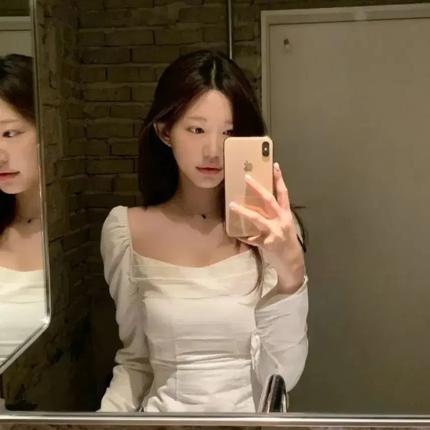 [BUNJANG] JENNIO Clean Square Blouse Ivory / 제니오 클린스퀘어 블라우스s 아이보리