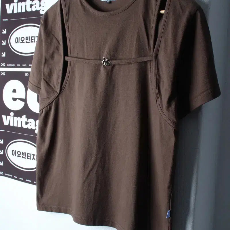[BUNJANG] H.E.M Cut Detail Short Sleeve T-shirt Brown / W(F) 헤임 반팔 티셔츠 절개디테일 브라운 스트릿-H34943