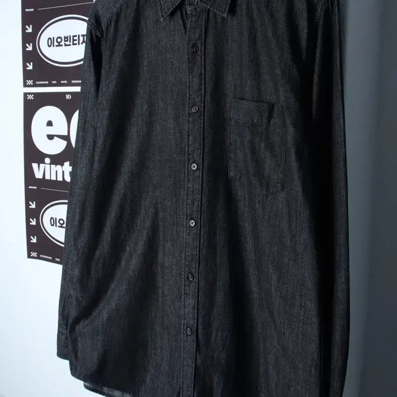 [BUNJANG] Uniqlo Black Blue Denim Shirt XL-2XL / (XL-2XL) 유니클로 셔츠 남방 데님 흑청 무지 아메카지-H34972