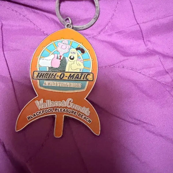 [BUNJANG] Wallace & Gromit Spaceship Keyring / 웰레스와 그로밋 우주선 키링