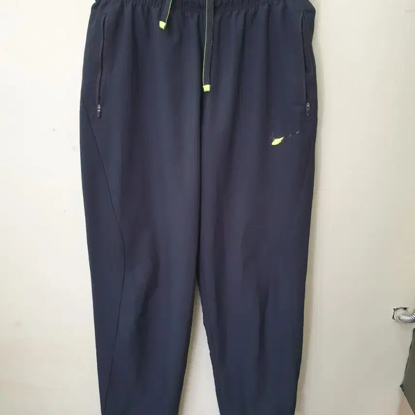 [BUNJANG] Nike Dri-FIT Training Pants L (85) / L(85) 나이키 드라이핏 트레이닝 팬츠