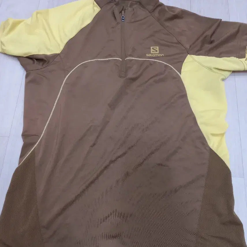 [BUNJANG] Salomon Short Sleeve T-Shirt Brown Yellow Size 90 / 살로몬 반팔 티셔츠 브라운 옐로우90