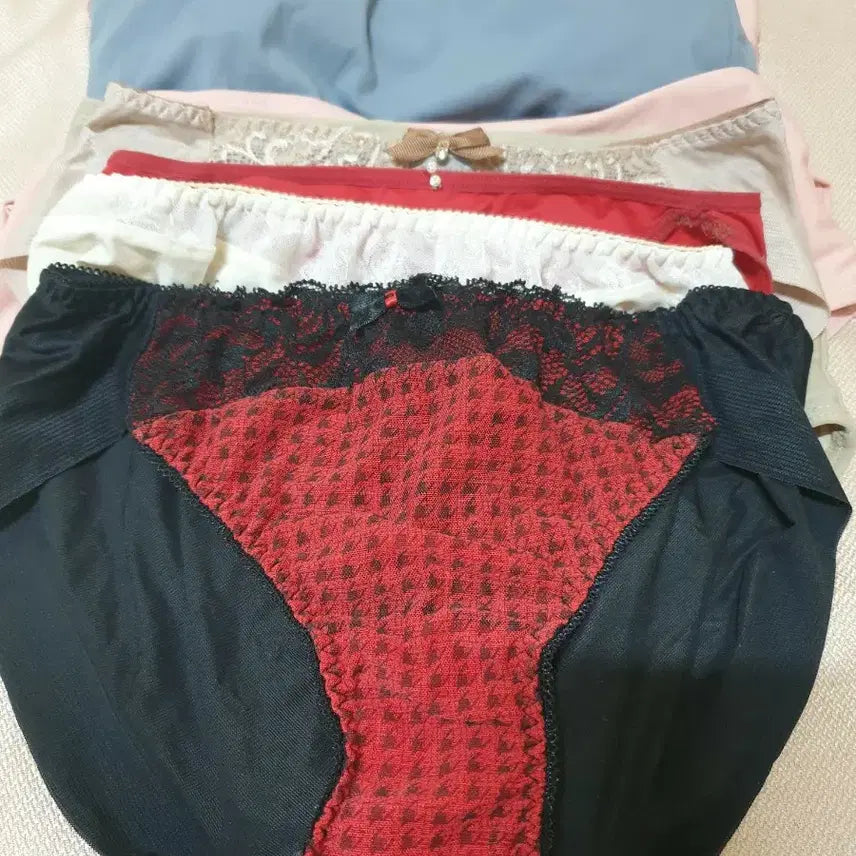[BUNJANG] Women's Lingerie Set - Panties & Bra / (중고)속옷 세트 팬티 란제리