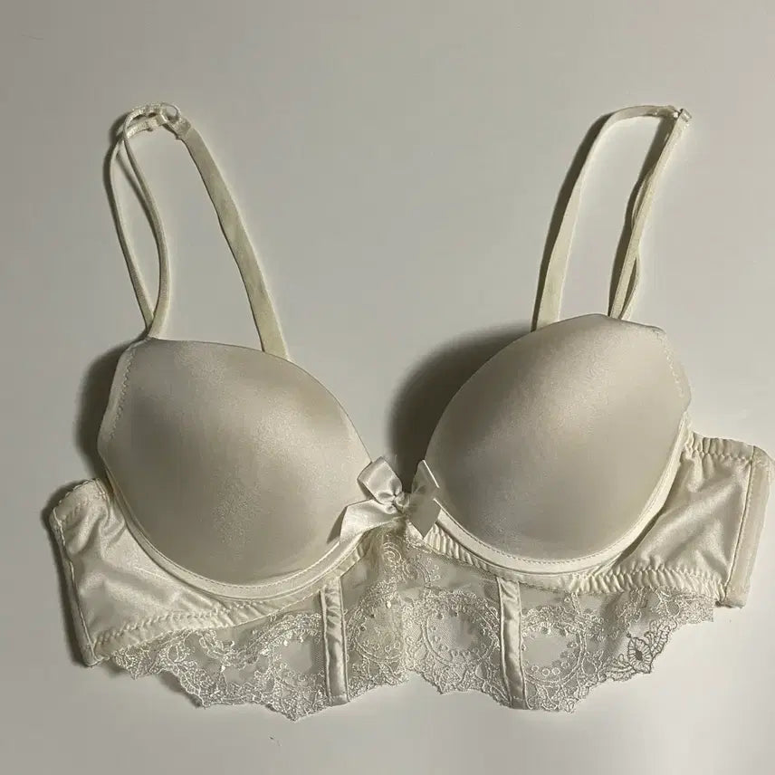 [BUNJANG] Ulalala Princess White Lace Bra 85A / 울랄라공주 화이트 레이스 브라 85A