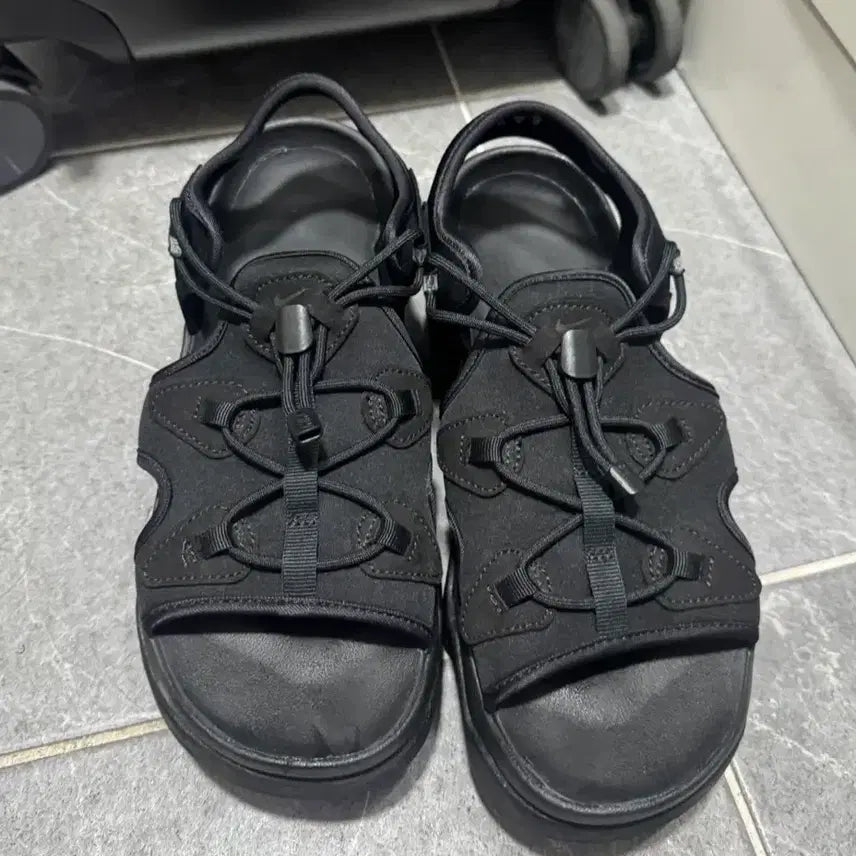 [BUNJANG] Nike Air Max Koko Sandal Black / 나이키 에어맥스 코코 샌들 블랙 250