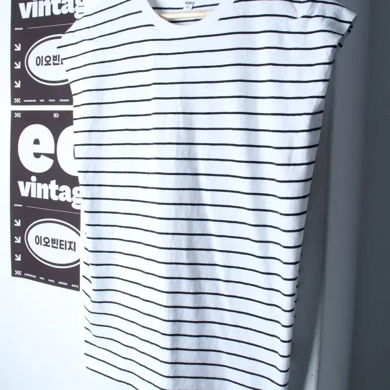[BUNJANG] Uniqlo Oversized Sleeveless T-Shirt / W(M-XL) 유니클로 반팔 티셔츠 오버핏 민소매 나시-H34874