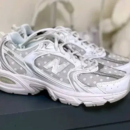 [BUNJANG] New Balance 530 Polka Dot White Silver Metallic Sneakers / 뉴발란스 530 폴카도트 화이트 실버 메탈릭
