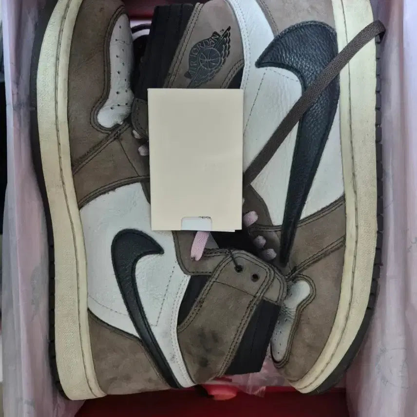 [BUNJANG] Nike Air Jordan 1 Retro High OG Travis Scott / 나이키 에어 조던 1 레트로 하이 OG 트래비스 스캇 285