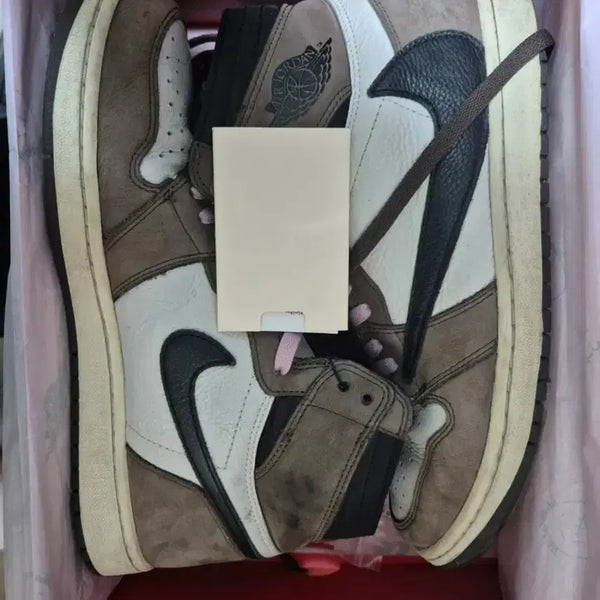 [BUNJANG] Nike Air Jordan 1 Retro High OG Travis Scott / 나이키 에어 조던 1 레트로 하이 OG 트래비스 스캇 285