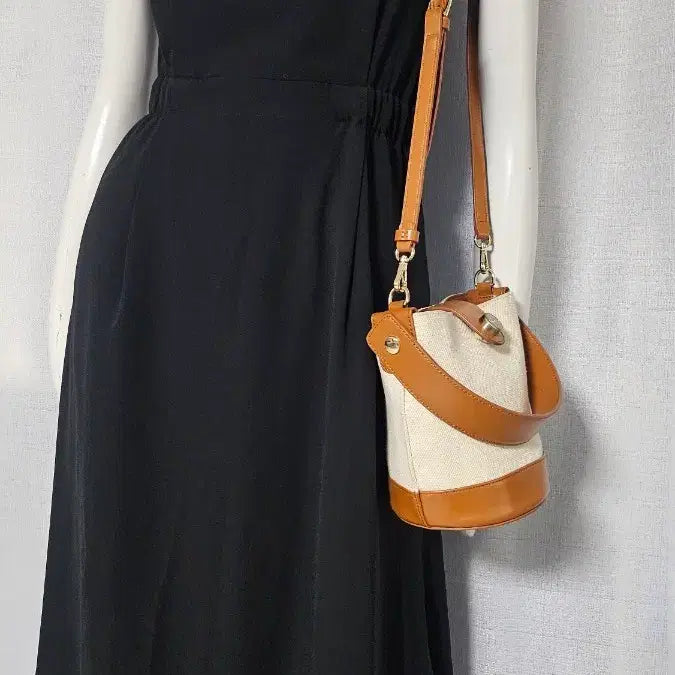 [BUNJANG] Leshop Black Zipper Waistband Lined Dress / Leshop 검정 자크 허리 밴드 안감 원피스.