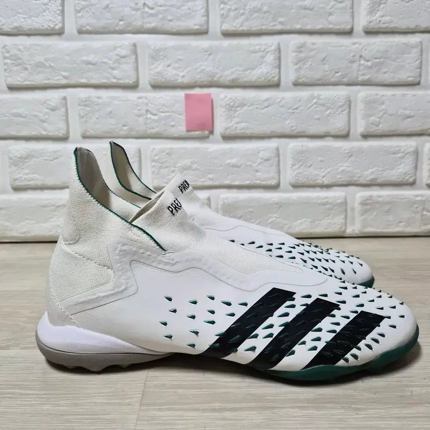 [BUNJANG] Adidas Predator Freak+ LL Futsal Shoes 270mm / 아디다스 프레데터 프릭+ LL 풋살화 270mm