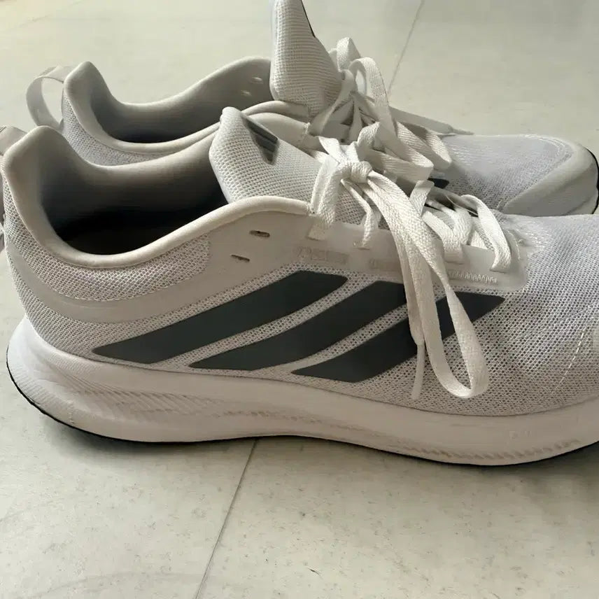 [BUNJANG] Adidas Sneakers White/Gray / 아디다스 운동화 흰색/회색