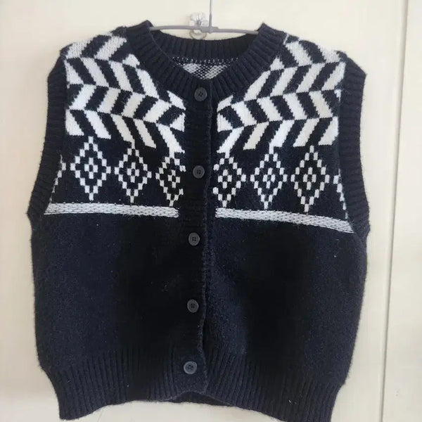 [BUNJANG] Black and White Pattern Knit Vest / 블랙앤화이트 패턴 니트 조끼