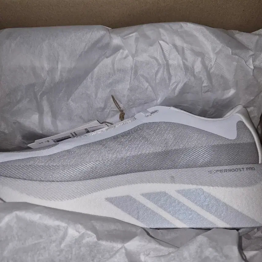 [BUNJANG] Adidas Hyperboost Edge White/Black (Unused New) / (290) 아디다스 하이퍼부스트 엣지 화이트ㅡ블랙색상 (미사용ㅡ새상품)