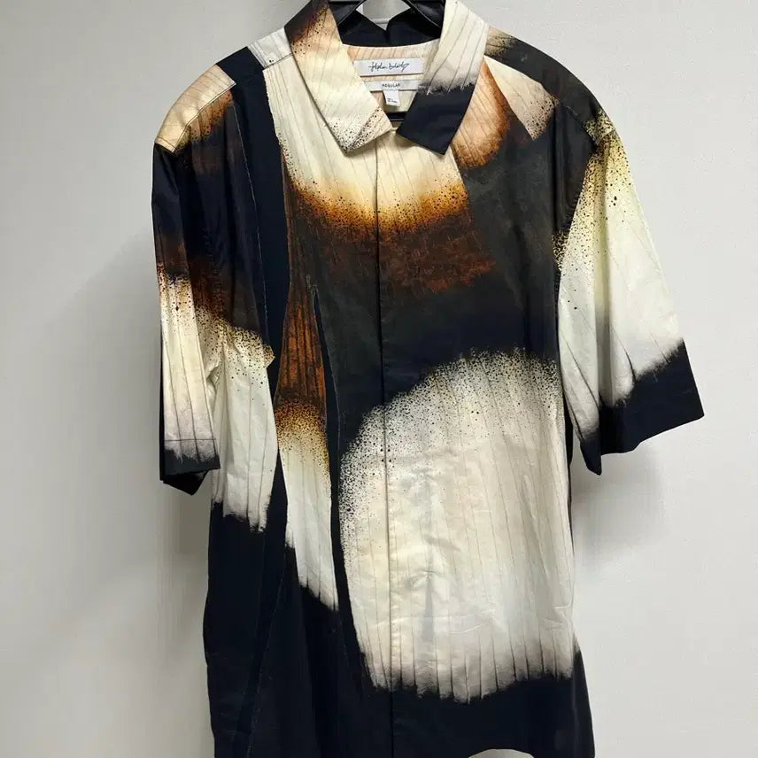 [BUNJANG] COS Stefan Dohlgraf Artist Collaboration Printed Shirt / COS 코스 스테판 도허티 아티스트 콜라보 프린팅 셔츠