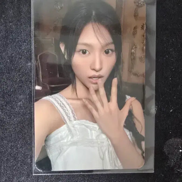 [BUNJANG] Resene Runaway Minami Photocard / 리센느 runaway 공방 미나미 포카 양도합니다