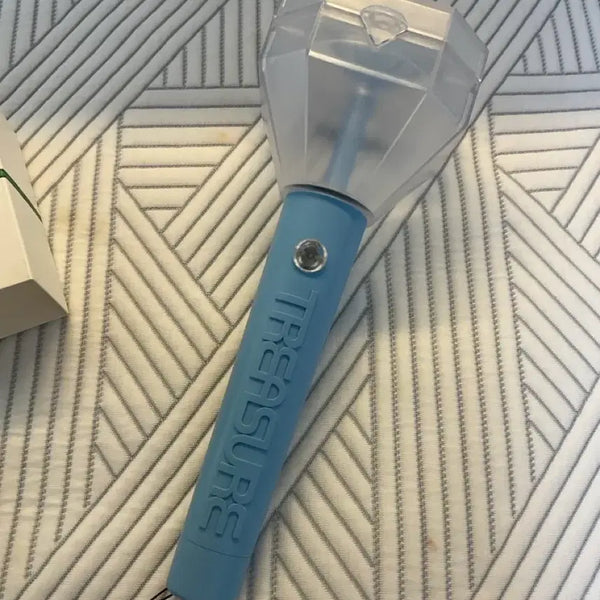 [BUNJANG] TREASURE TREASURE LIGHT STICK Ver.1 / 트라이트 트레저 응원봉 구버전