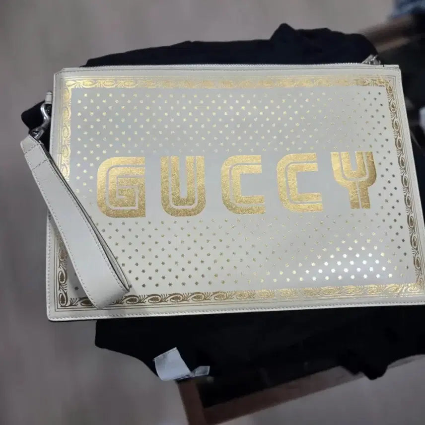 [BUNJANG] Gucci x Sega Collaboration Clutch Bag White / 구찌X세가 콜라보 클러치백 화이트
