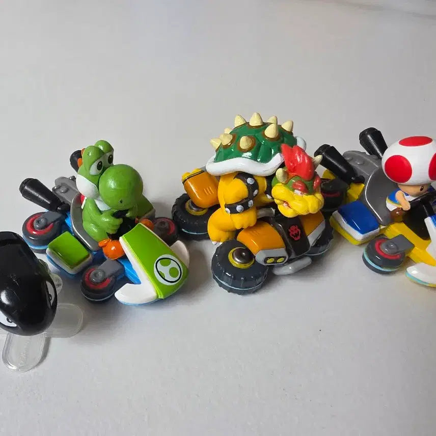 [BUNJANG] Universal Studios Tomica Bundle (Kinopio, Yoshi, Koopa) / 유니버셜스튜디오 토미카 일괄 (키노피오,요시,쿠파)