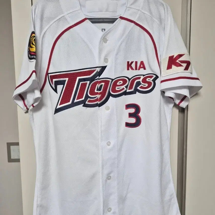 [BUNJANG] Kia Tigers Kim Seon-bin Marked Baseball Jersey (Size 105) / 기아타이거즈 유니폼 105사이즈 김선빈 마킹 판매합니다