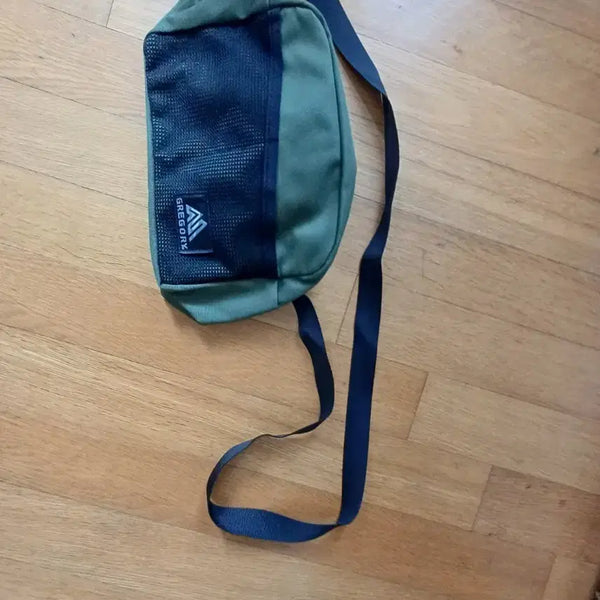 [BUNJANG] Gregory Khaki Crossbody Bag / 그레고리 크로스백 카키색