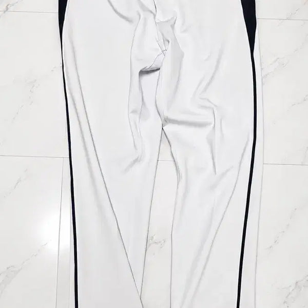 [BUNJANG] KSG Baseball Pants with Belt - White Navy Stripe / KSG 야구 바지 + 벨트 흰색 네이비 줄무늬