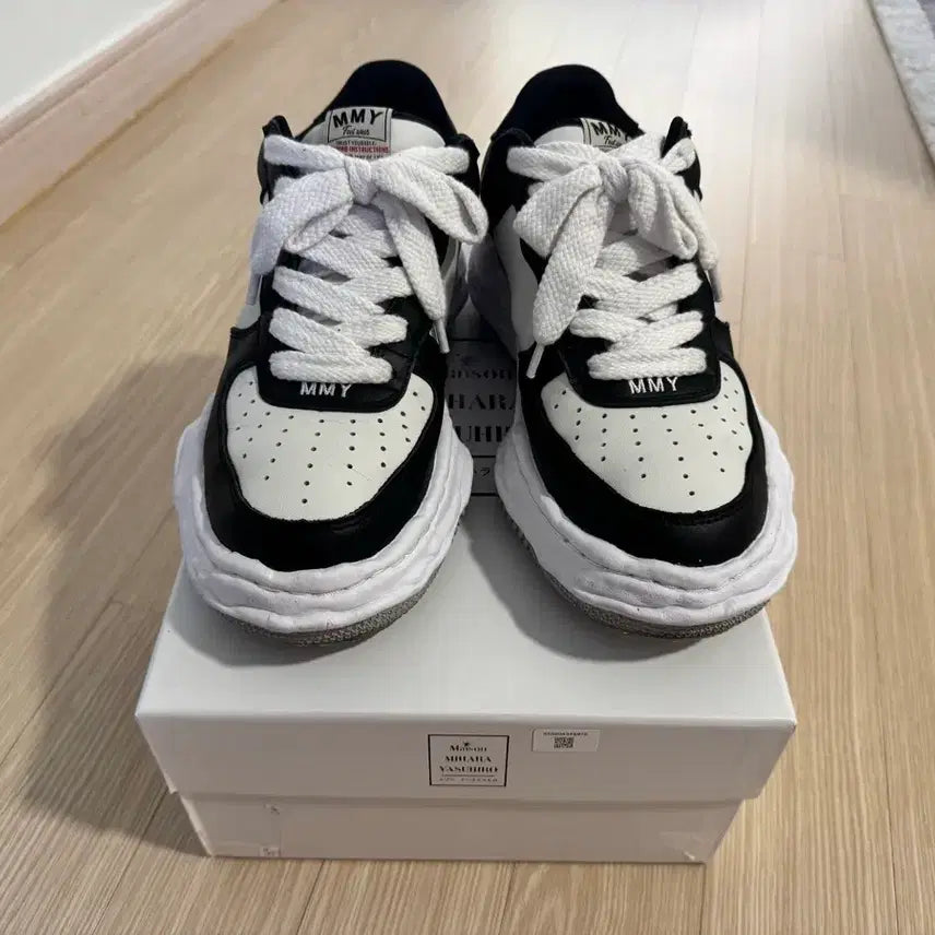 [BUNJANG] Mihara Yasuhiro Wayne Sneakers Black/White Size 43 / 미하라 웨인 검/흰 43사이즈
