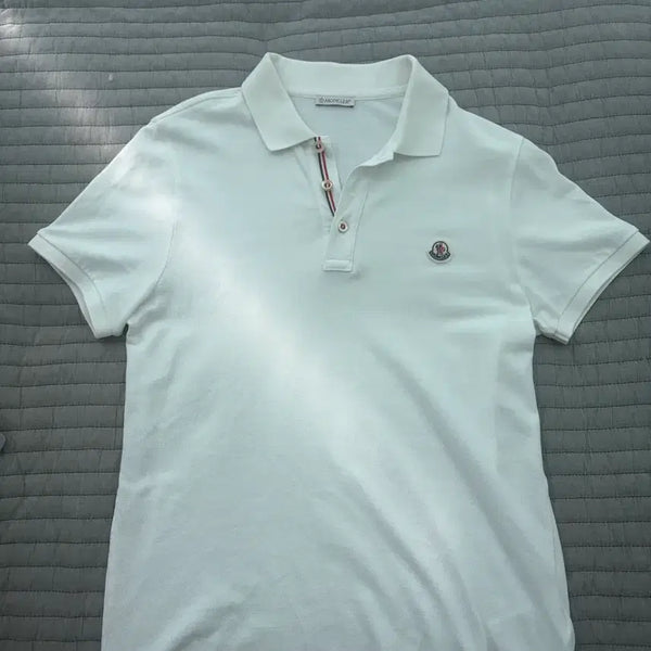 [BUNJANG] Moncler Logo Patch Cotton Polo Shirt Optical White 25SS / [s]몽클레르 로고 패치 코튼 폴로 셔츠 옵티컬 화이트 25SS