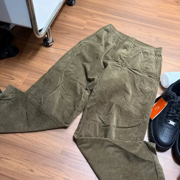 [BUNJANG] Uniqlo Khaki Pants / 유니클로 카키색 팬츠 긴바지