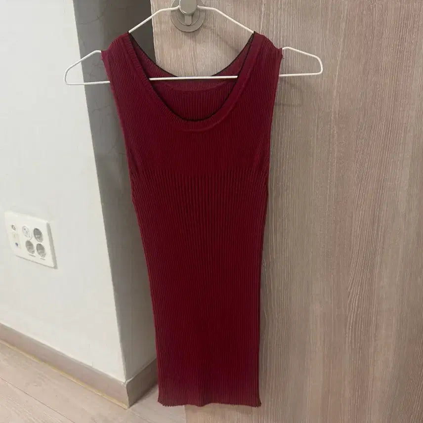 [BUNJANG] Puff Sleeve Sleeveless Blouse Burgundy / 플리츠 민소매 버건디,블라우스
