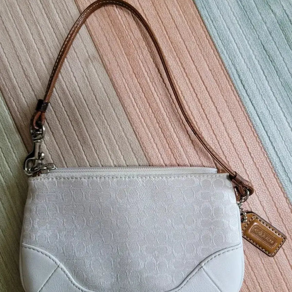 [BUNJANG] Coach Signature Pattern White Pouch Wallet / 코치 시그니처 패턴 화이트 파우치 겸 지갑